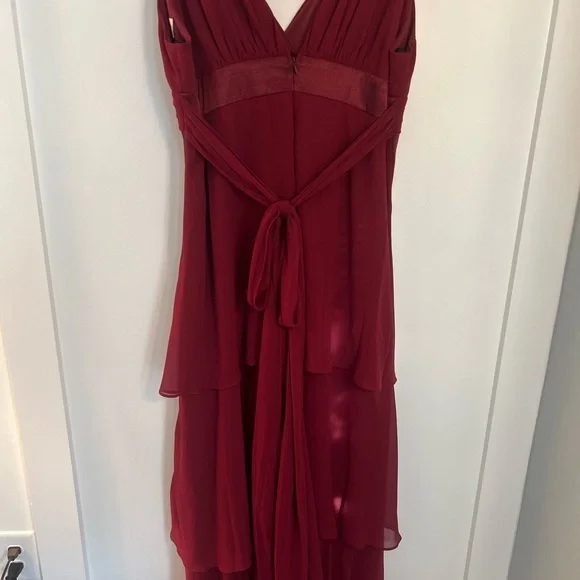 Elegant Burgundy Sleeveless Formal Long Dress - Picture 7 of 13